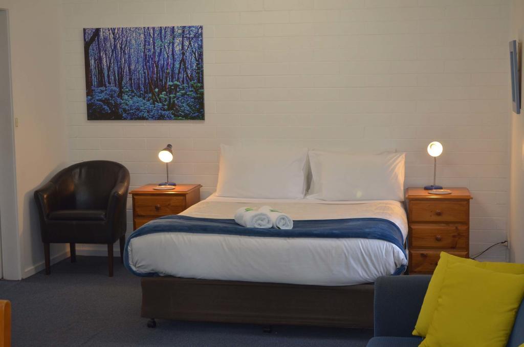 Alpine Riverside Cottages Porepunkah Esterno foto